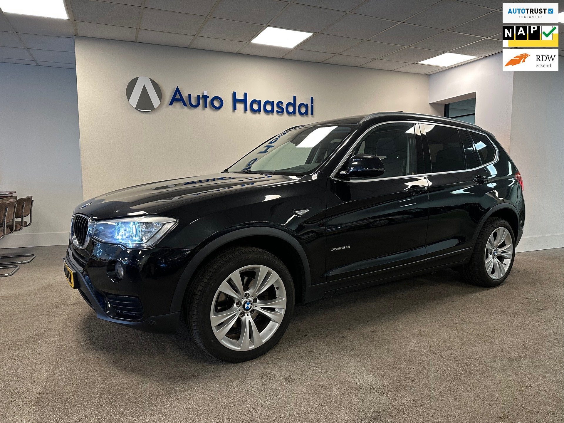 BMW X3 XDrive20i High Executive|VEEL OPTIES|CARPLAY|DEALERAU, Auto's, Automaat, Dealer onderhouden, Gebruikt, 4 cilinders