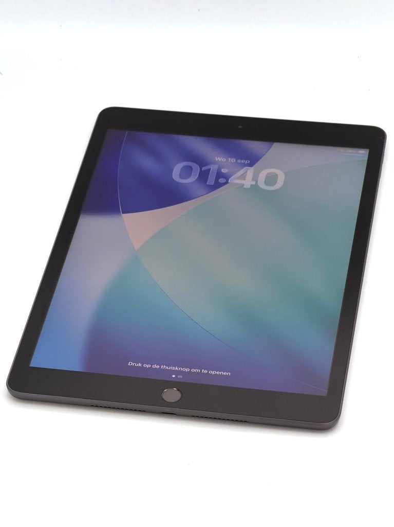 Erg Nette iPad 8th gen Black, met 91% batterijconditie!, 10 inch, Gebruikt, 32 GB, Apple