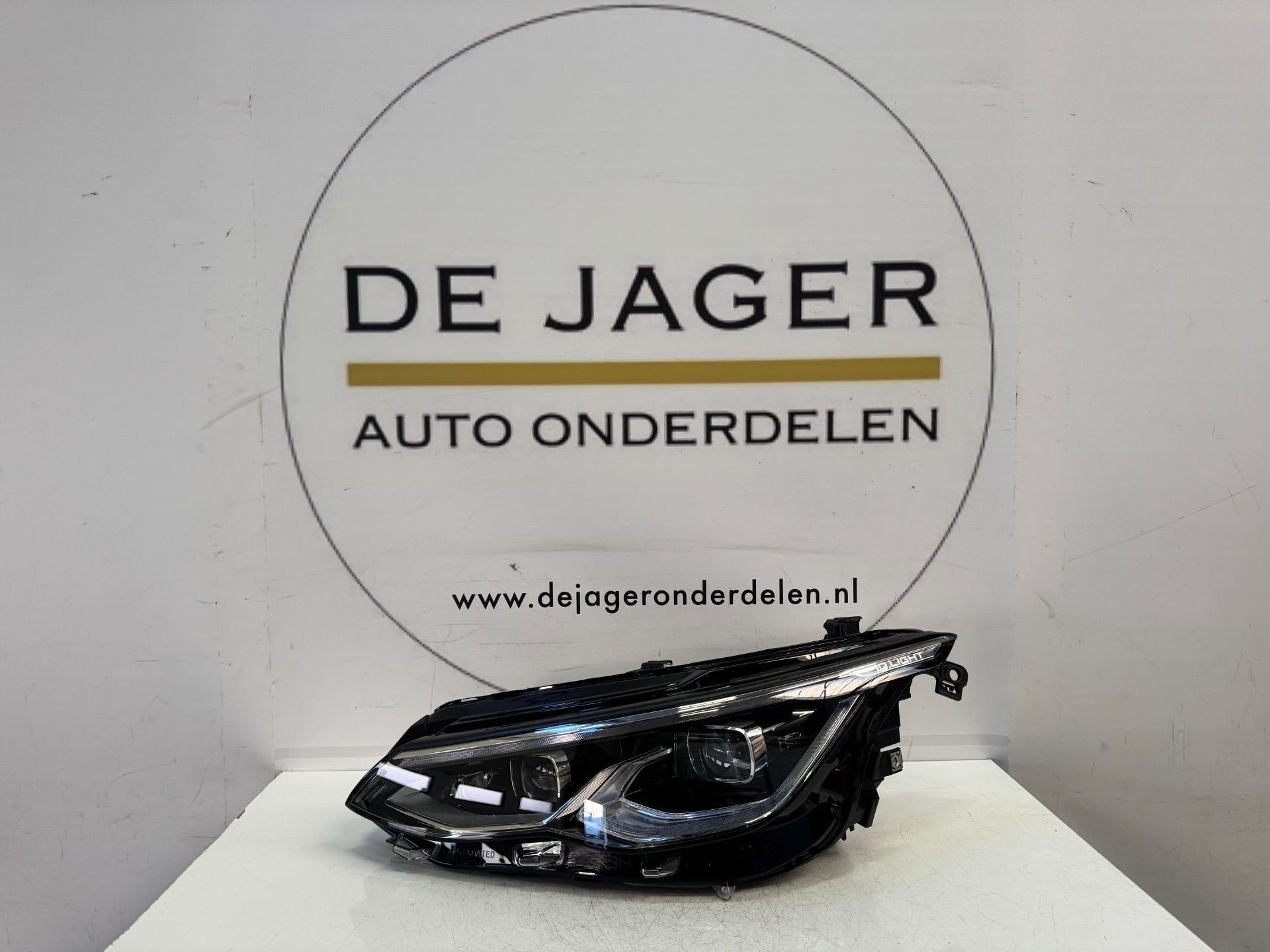 VW GOLF 8 VIII KOPLAMP FULL LED IQ LIGHT LINKS 5H1941059K, Gebruikt, Volkswagen, Volkswagen AG, Berliner Ring 2
38440  Wolfsburg, DE