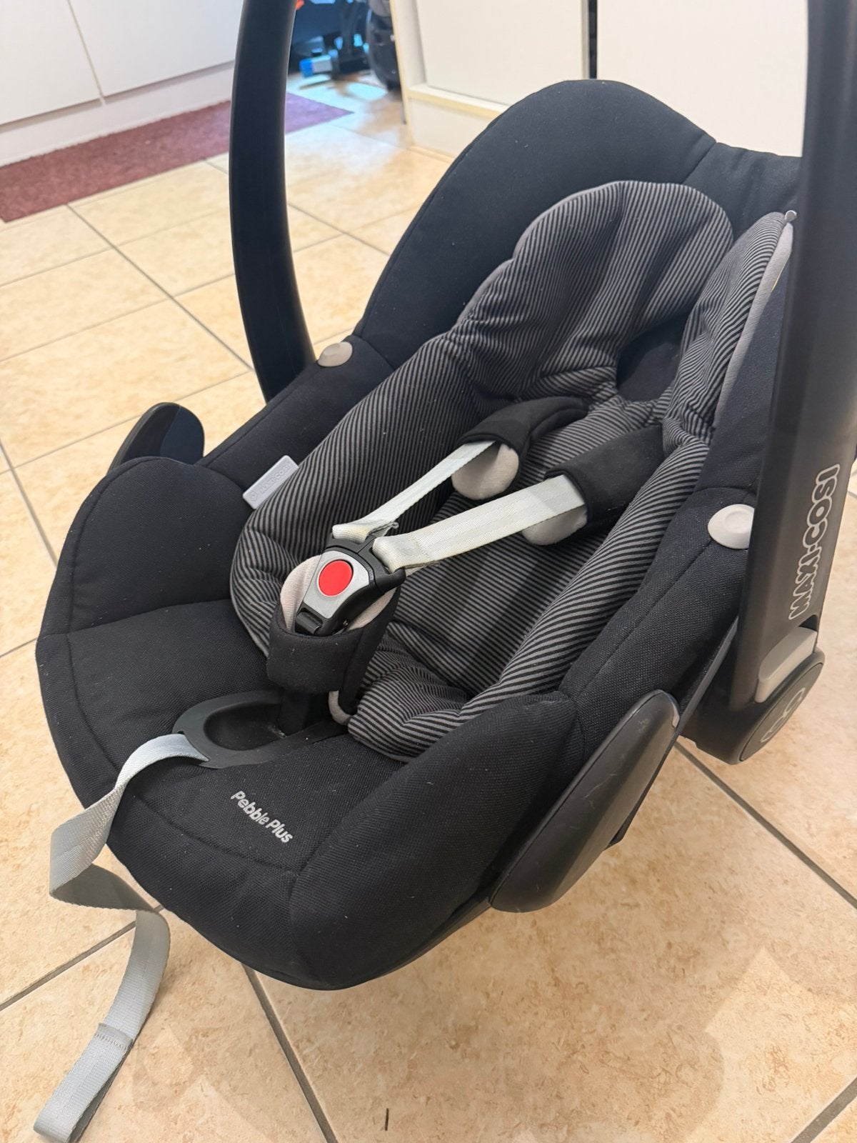 Goed as a nieuw, Ophalen of Verzenden, Zo goed als nieuw, Isofix, 0 t/m 13 kg