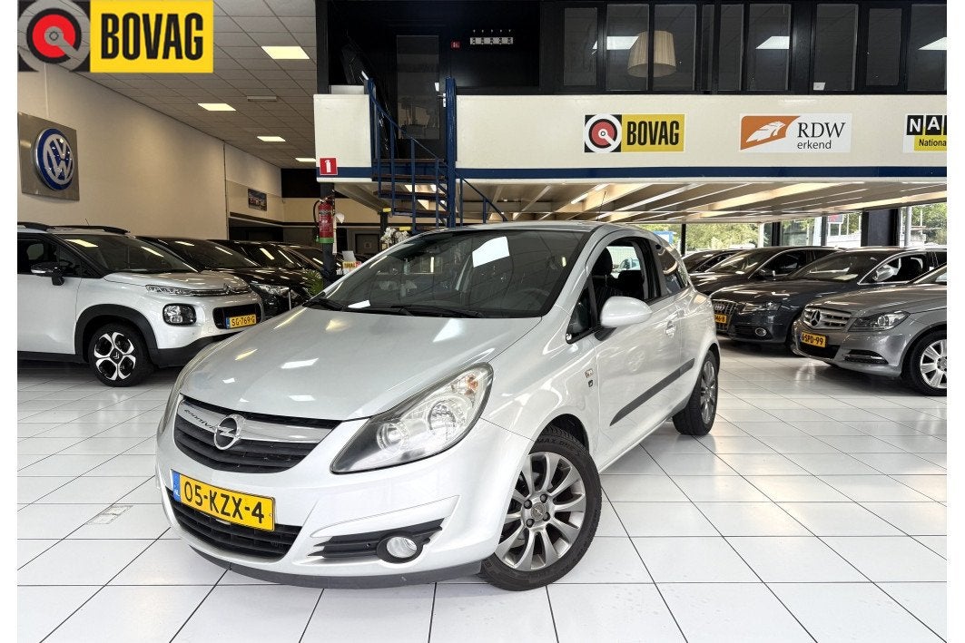 Opel Corsa 1.4-16V 111 Edition Bovag garantie Airco, Auto's, Euro 5, 1398 cc, 4 cilinders, Bedrijf