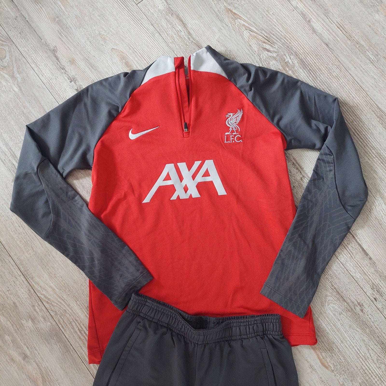 L.F.C Liverpool trainingspak, Maat XS of kleiner, Ophalen of Verzenden, Gebruikt, Trainingspak