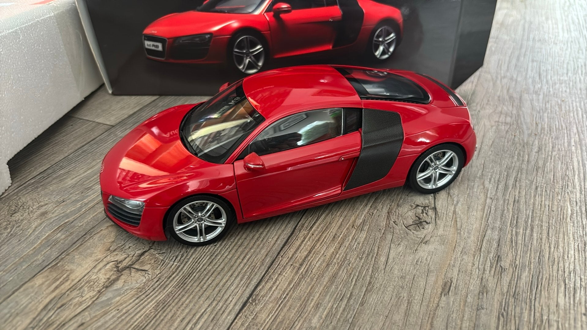 Audi r8 red Kyosho 1.18, Kyosho, Ophalen of Verzenden, A, A