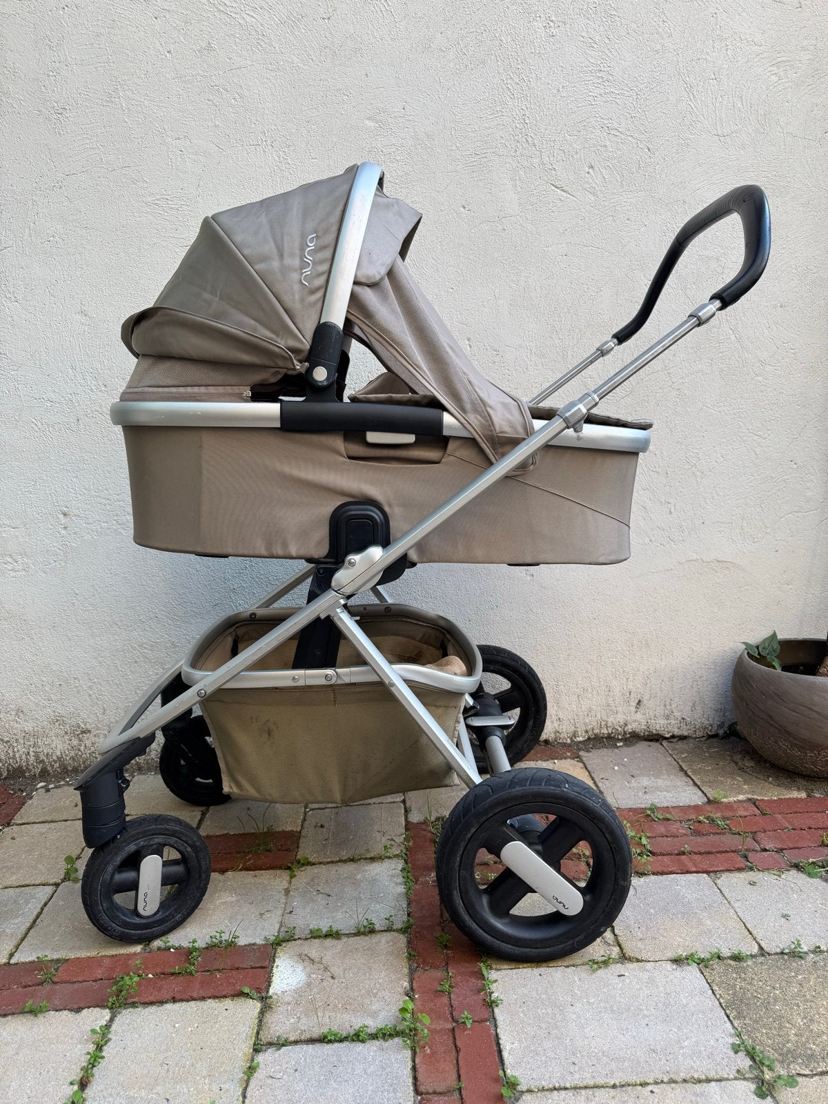 Nuna IVVI savi kinderwagen, Kinderen en Baby's, Gebruikt, Combiwagen, Met autostoeltje, Ophalen