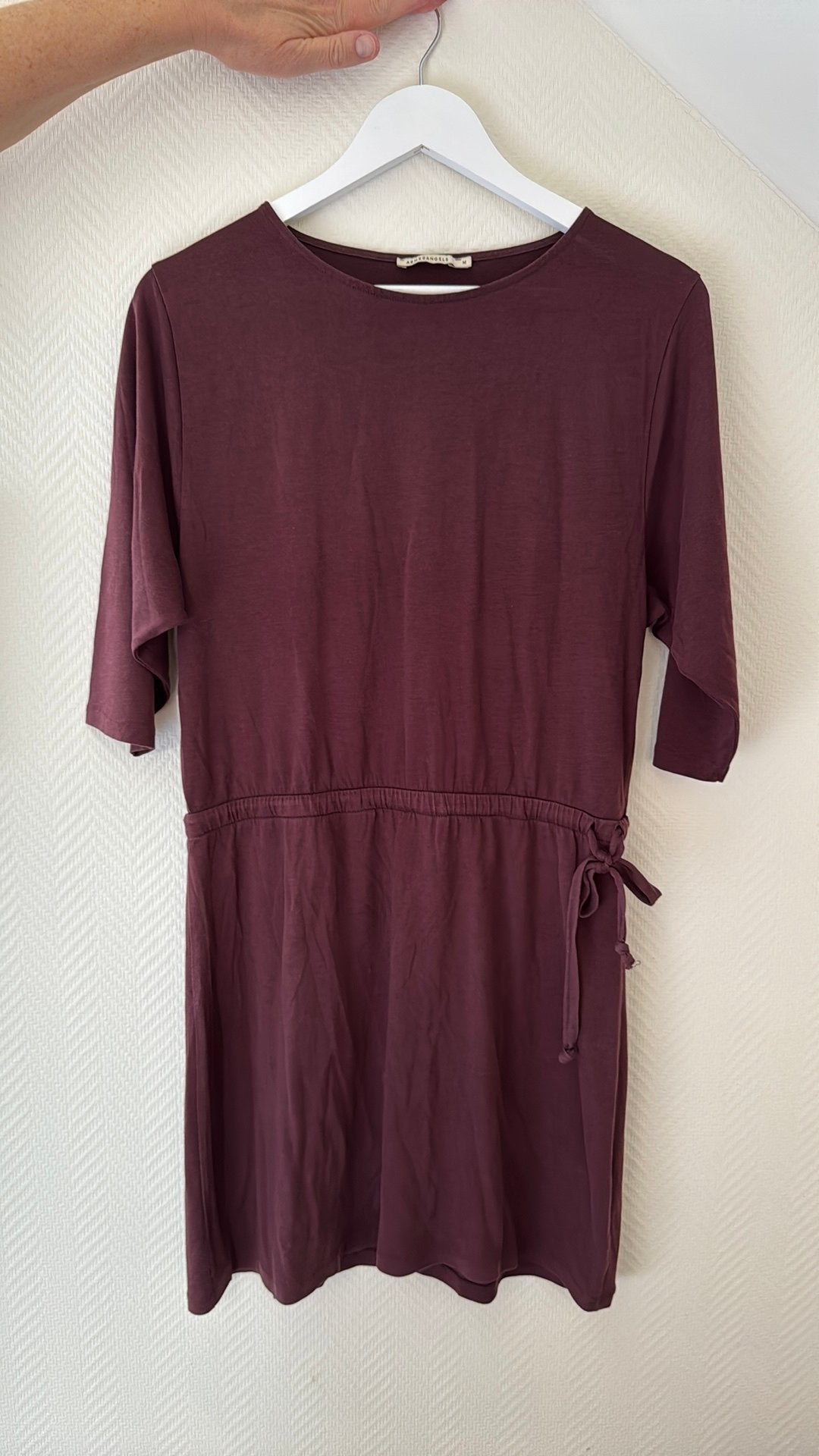 Bordeaux rode jurk Armed Angels mt M, Kleding | Dames, Maat 38/40 (M), Ophalen of Verzenden, Zo goed als nieuw, Boven de knie