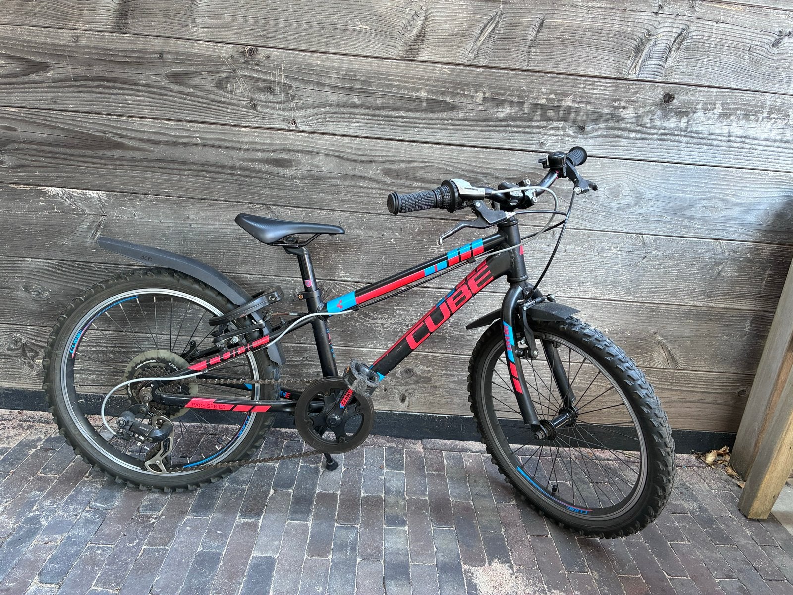 Cube kinderfiets 20 inch - Zo goed als nieuw, Ophalen, Zo goed als nieuw, Velgrem, 20 inch of meer