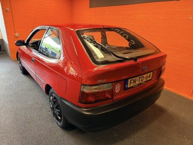 Toyota Corolla 1.3 XLI / 3 DEURS / AUTOMAAT / APK 17-02-2027, Auto's, Toyota, 4 cilinders, Corolla, Origineel Nederlands, Grijs