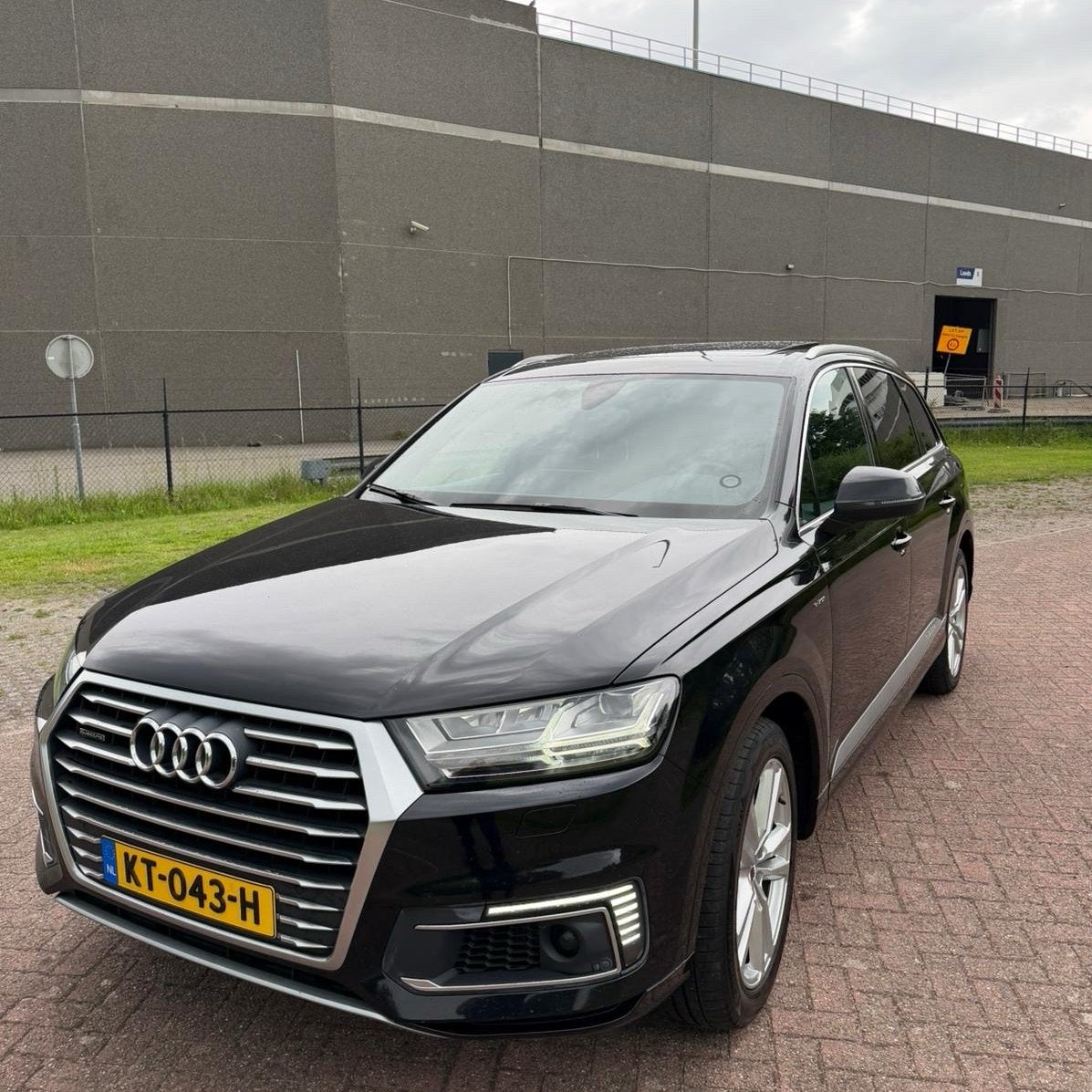 Audi Q7 3.0 TDI e-tron Quattro Pano Luchtvering ACC Trekhaak, Auto's, Automaat, Zwart, 258 pk, 2420 kg