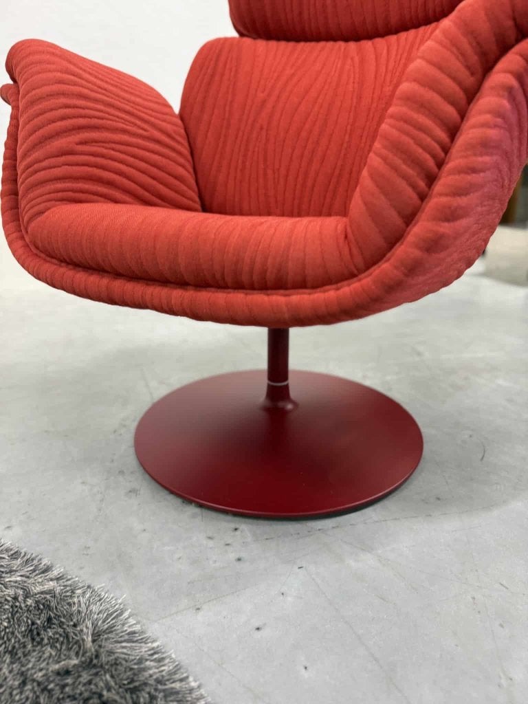 Nieuw Artifort Tulip Draaifauteuil F550 Design stoel rood, Nieuw, 75 tot 100 cm, Ophalen of Verzenden, Stof