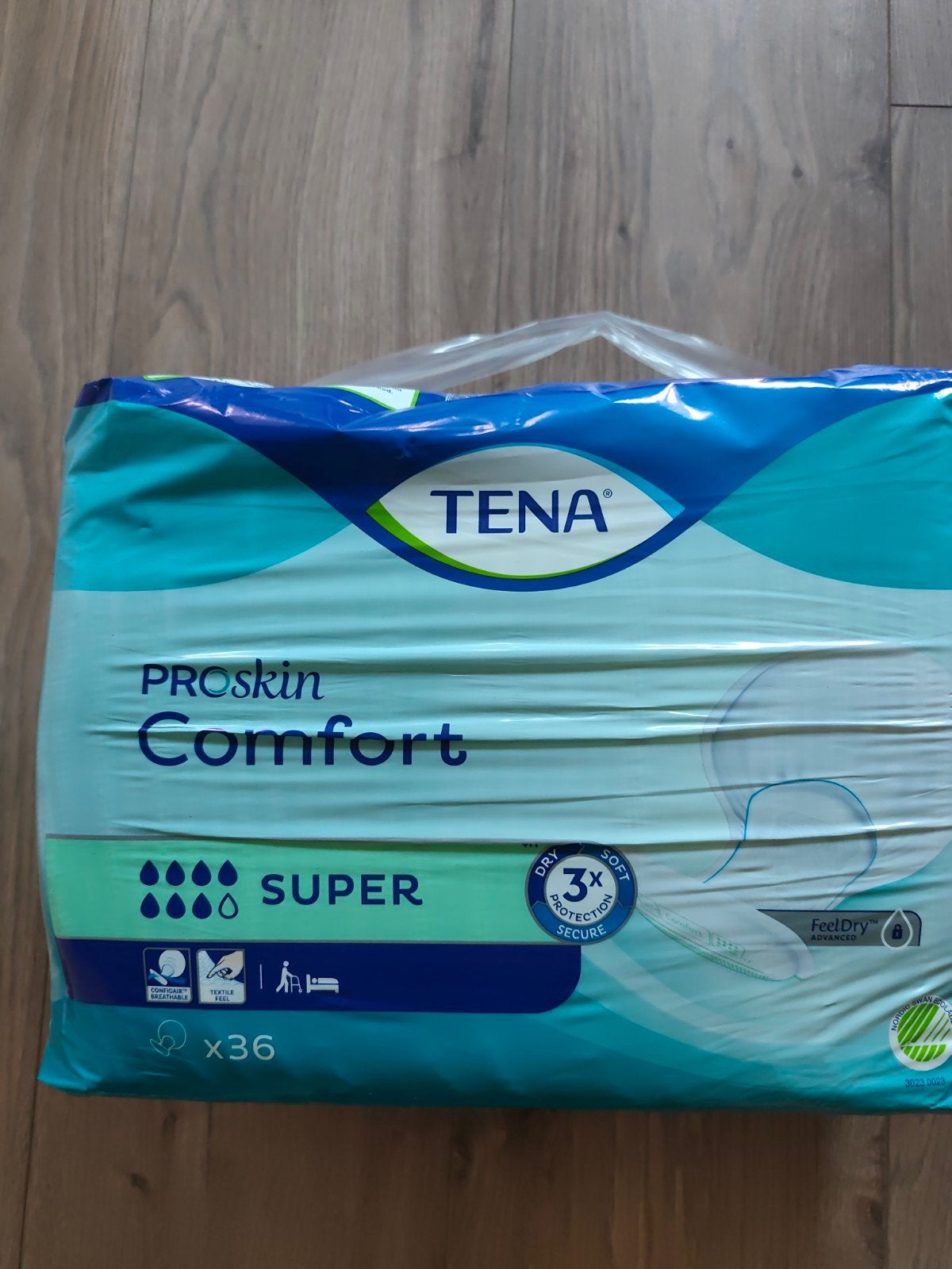 Tena Proskin comfort super, Diversen, Verpleegmiddelen, Ophalen of Verzenden, Nieuw
