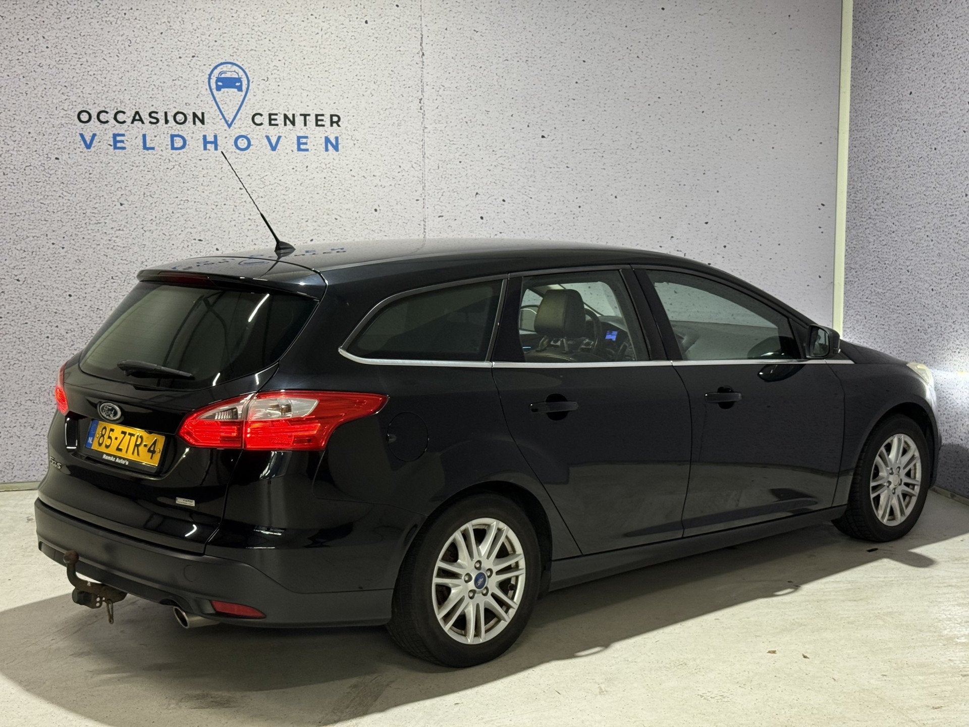Ford FOCUS Wagon 1.6 EcoBoost Titanium // TREKHAAK // CRUISE, Auto's, Ford, 1258 kg, Gebruikt, Zwart, 4 cilinders