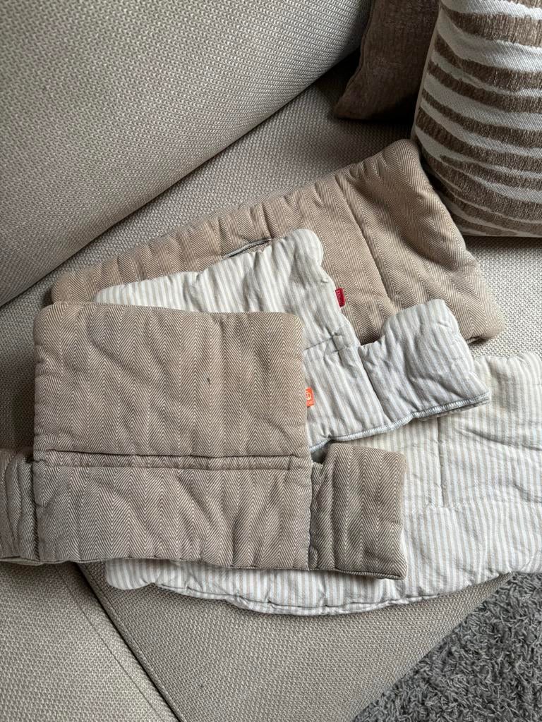 Stokke Tripp Trapp kussenset - beige/wit gestreept, Ophalen, Gebruikt