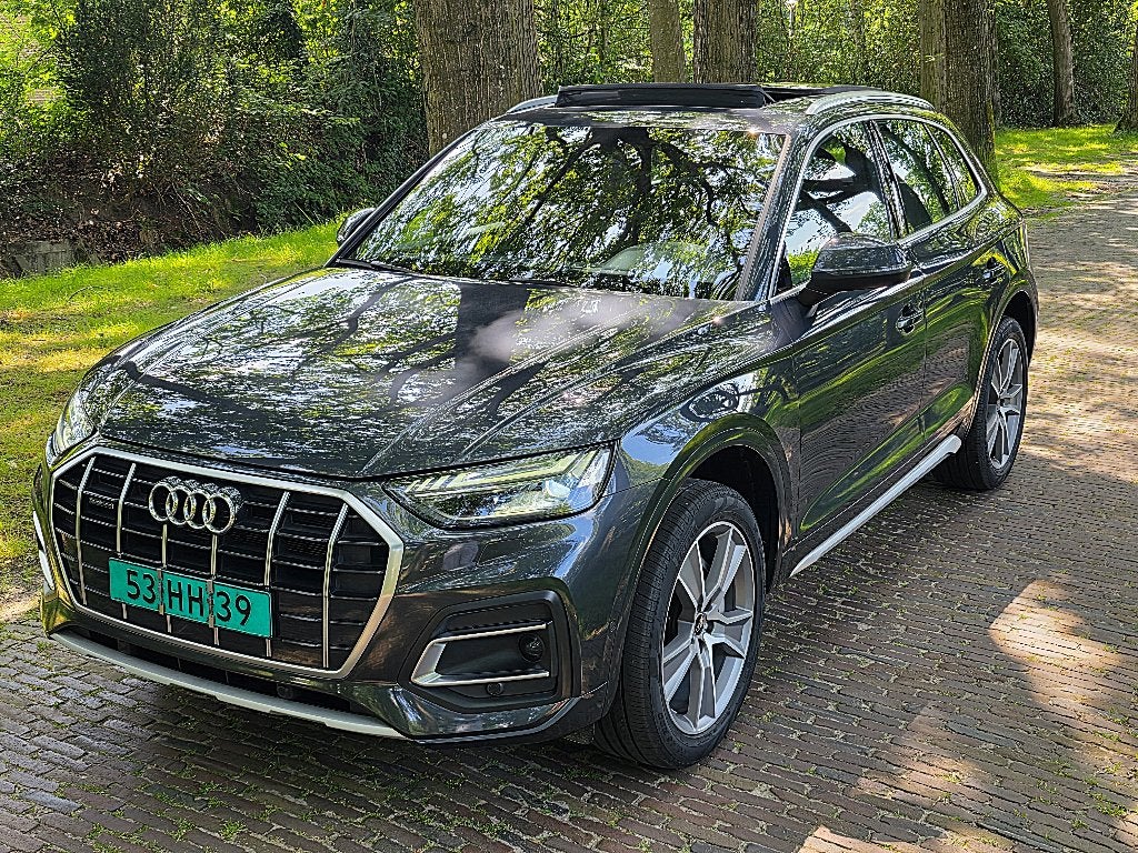 Audi Q5 50 TFSI e quattro 2023 | Pano | Trekhaak | BTW, Auto's, Automaat, Stof, 4 cilinders, Bedrijf