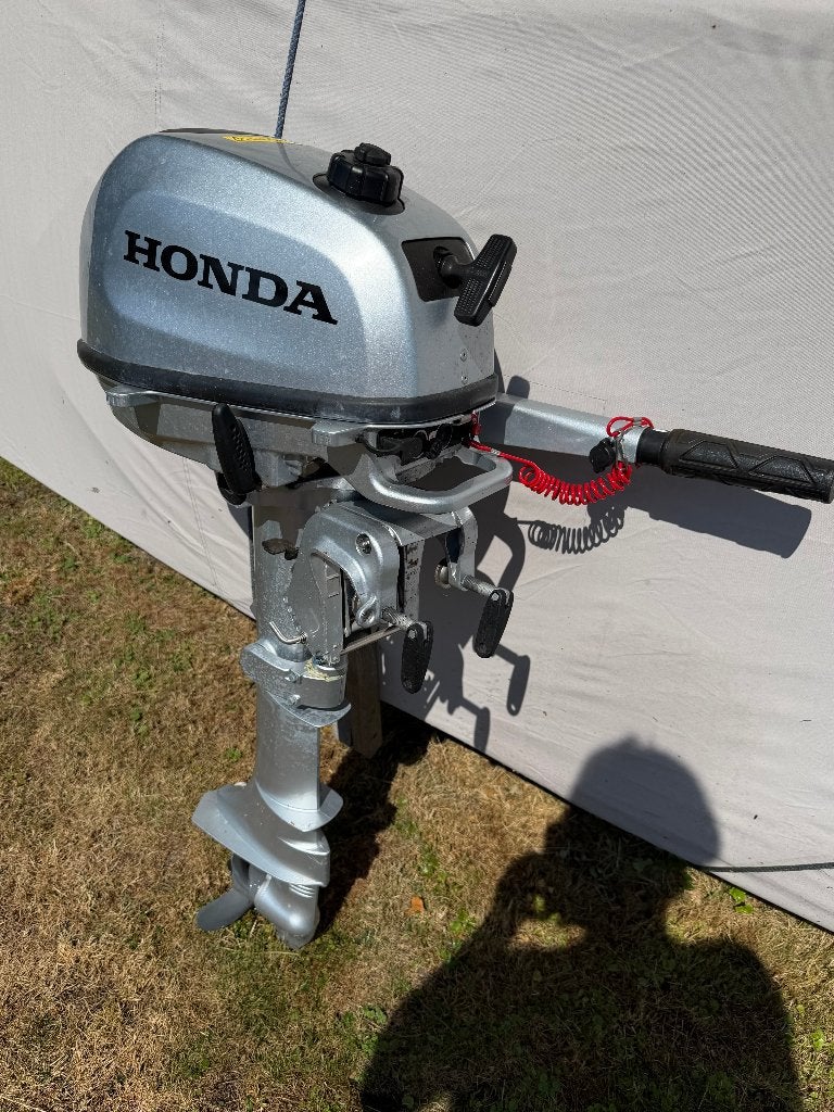 ZGAN Honda BBM 6 PK langstaart buitenboordmotor, Ophalen, 5 tot 10 pk, Viertaktmotor, Zo goed als nieuw