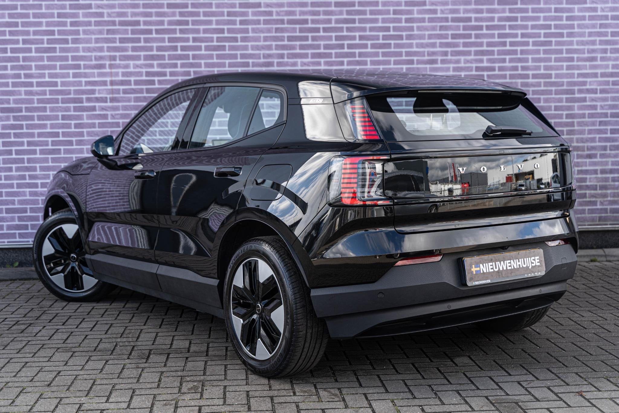 Volvo EX30 P3 Plus Europa 51 kWh | Stoel-/Stuurverwarming |, Auto's, Volvo, Automaat, Automatische klimaatregeling, Achterwielaandrijving