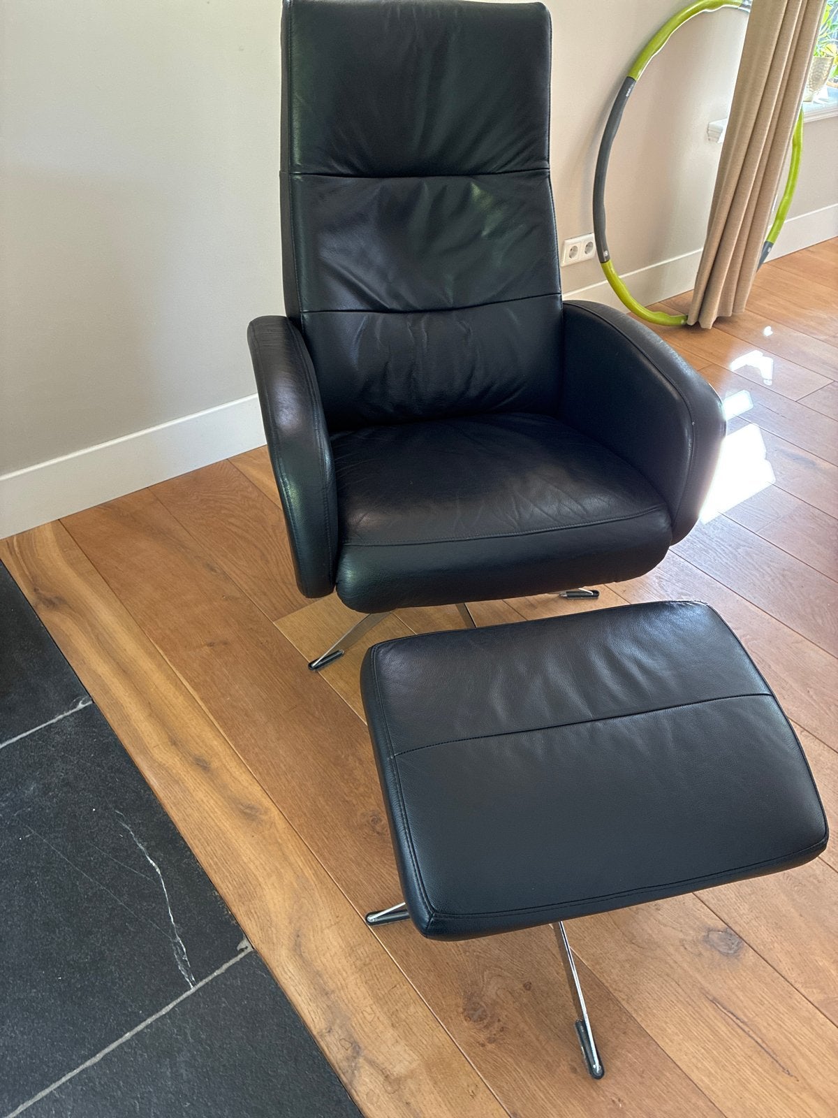 Gratis Leren Relaxfauteuil met Voetenbank - Zwart, Ophalen, Gebruikt, Leer, 75 tot 100 cm