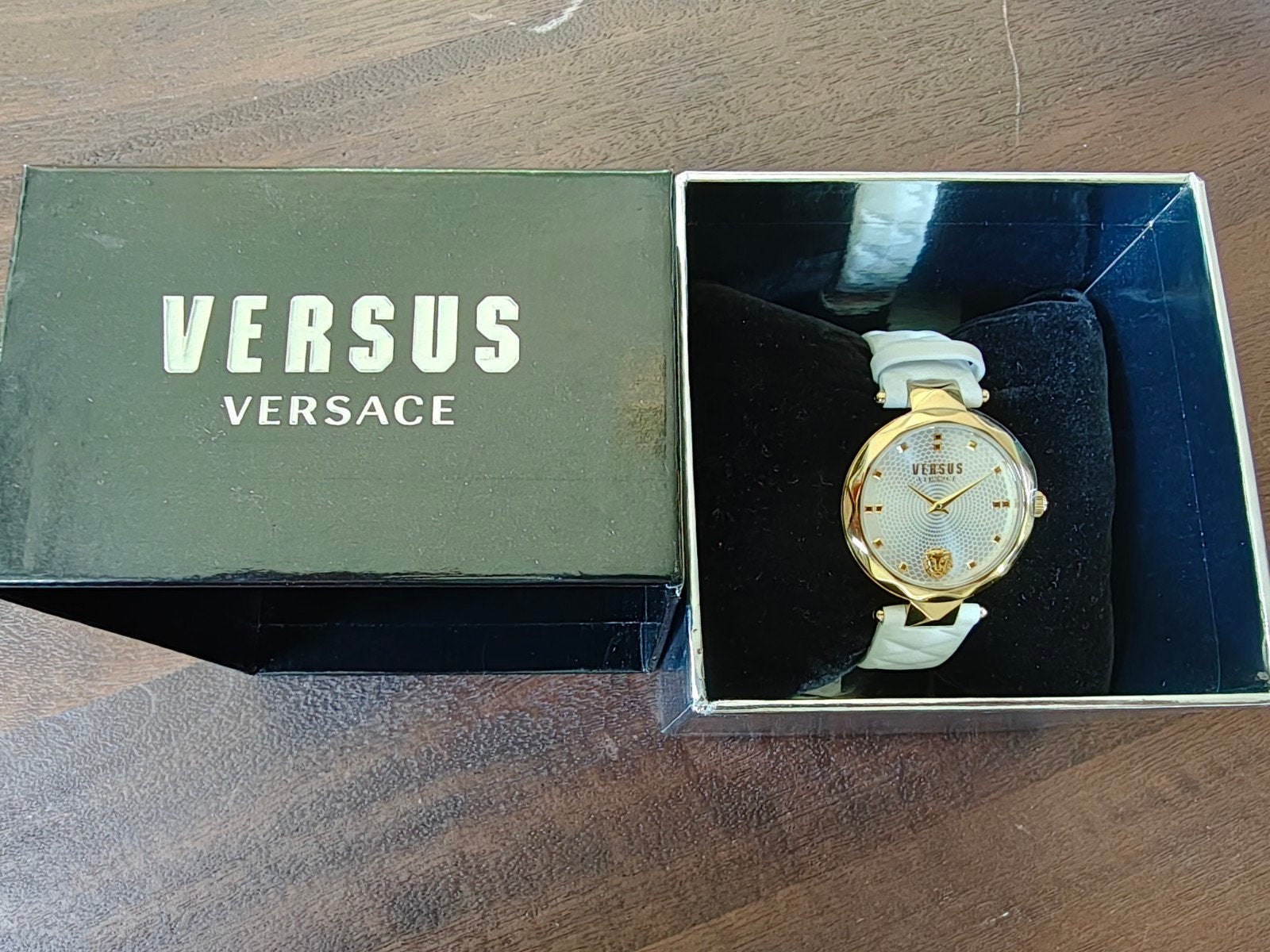 Versus Versace Dameshorloge - nieuw, nooit gedragen, Leer, Polshorloge, Nieuw, Goud