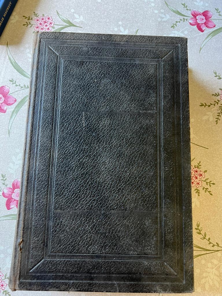 Bijbel 115 jaar oud, Ophalen of Verzenden