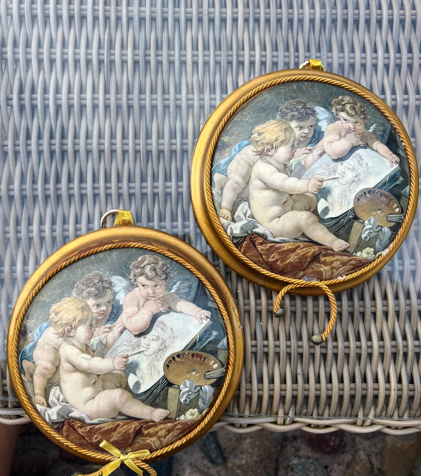 Siciliaanse wanddecoraties/Putti’s 2 stuks, Antiek en Kunst, Antiek | Religie, Ophalen of Verzenden