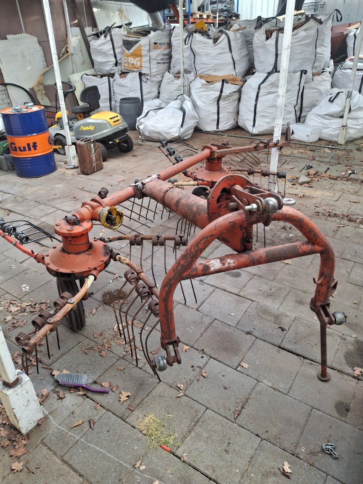 Kuhn GA 402 hark, Zakelijke goederen, Agrarisch | Werktuigen, Ophalen, Veehouderij, Weidebouw
