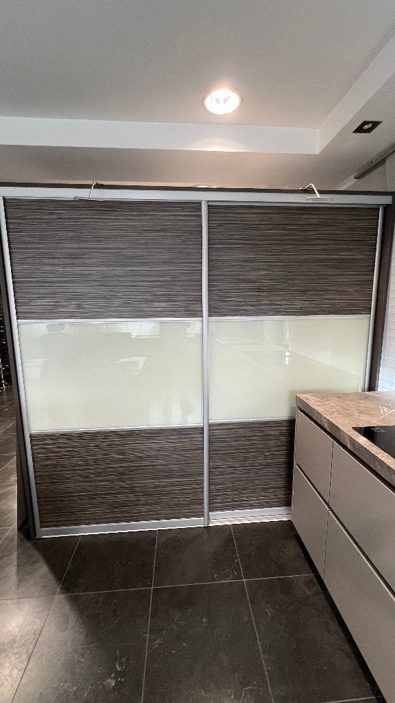 Showroom Schuifdeurkast NIEUWstaat, Huis en Inrichting, Nieuw, 200 cm of meer, 50 tot 75 cm, Ophalen