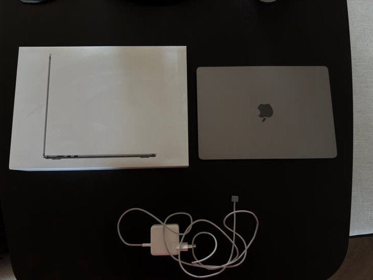 MacBook Air 15 inch M3 2024, 16GB/ 512GB + originele oplader, Computers en Software, Apple Macbooks, Ophalen, 512 GB, Zo goed als nieuw