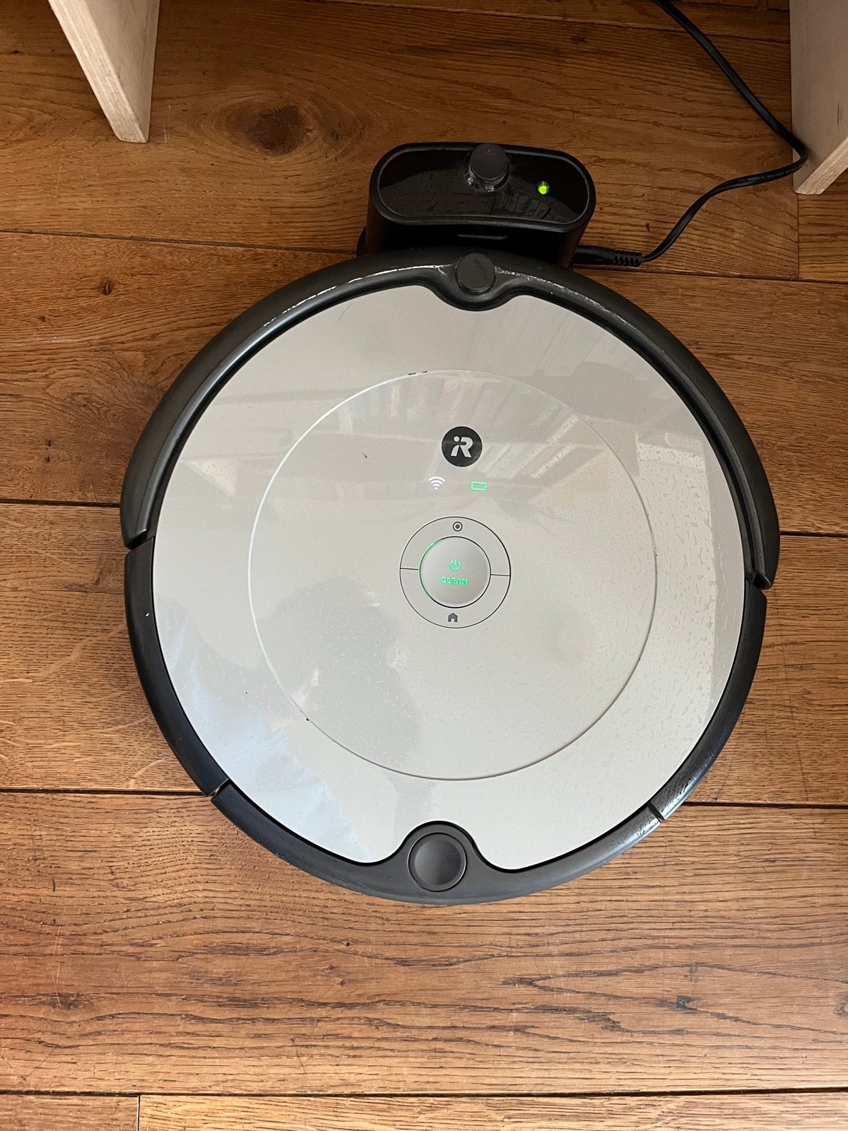 iRobot Roomba 698 Robotstofzuiger - Slim & Efficiënt, Ophalen, IRobot, Zo goed als nieuw, Robotstofzuiger