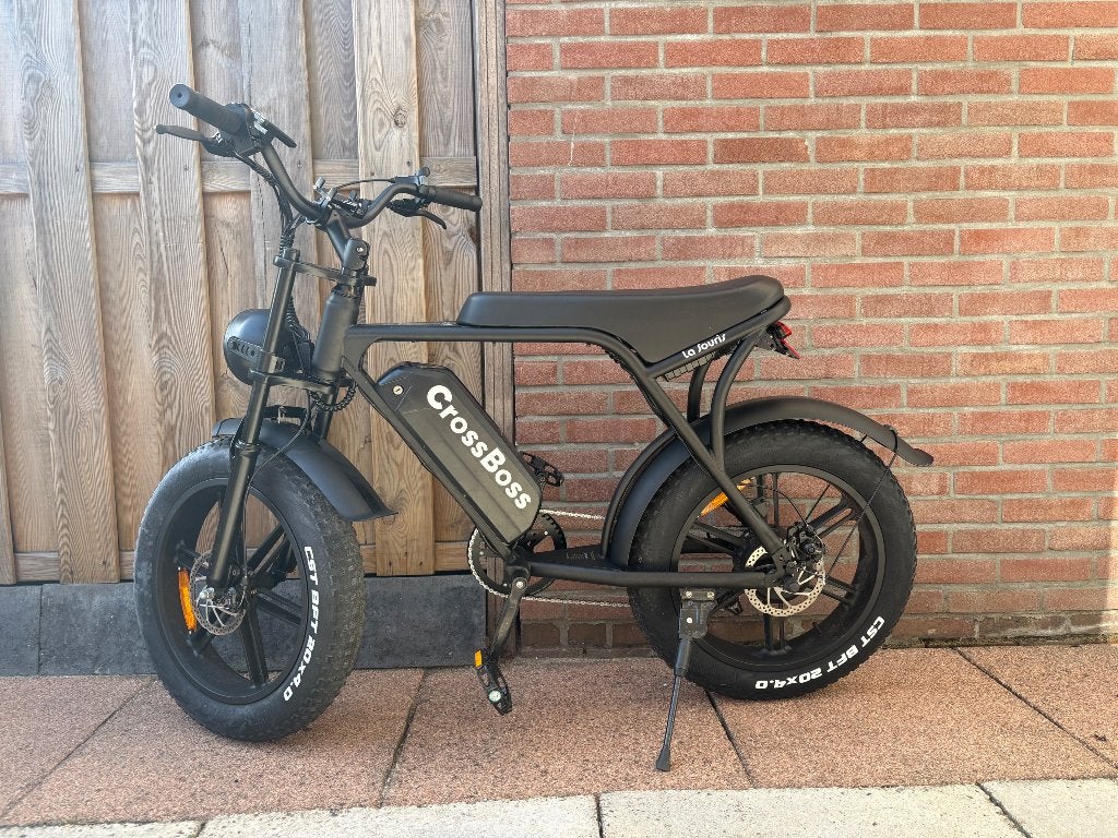 CrossBoss V8 fatbike, Fietsen en Brommers, Elektrische fietsen, Ophalen, Zo goed als nieuw, 50 km per accu of meer, Overige merken