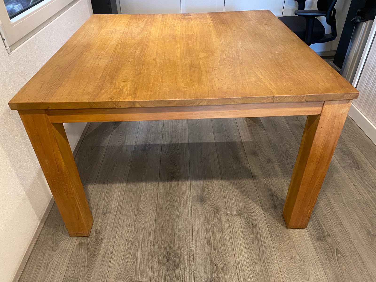 Teak houten eettafel 120 x 120 x 77, Huis en Inrichting, Tafels | Eettafels, Ophalen, 100 tot 150 cm, Zo goed als nieuw, Landelijk/ industrieel