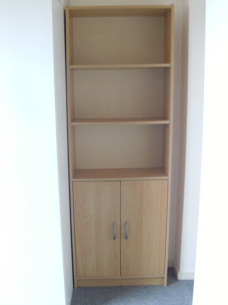 I.V.M. Verhuizing Mooie kast met deurtjes,, Ophalen, Zo goed als nieuw, 25 tot 50 cm, Minder dan 100 cm