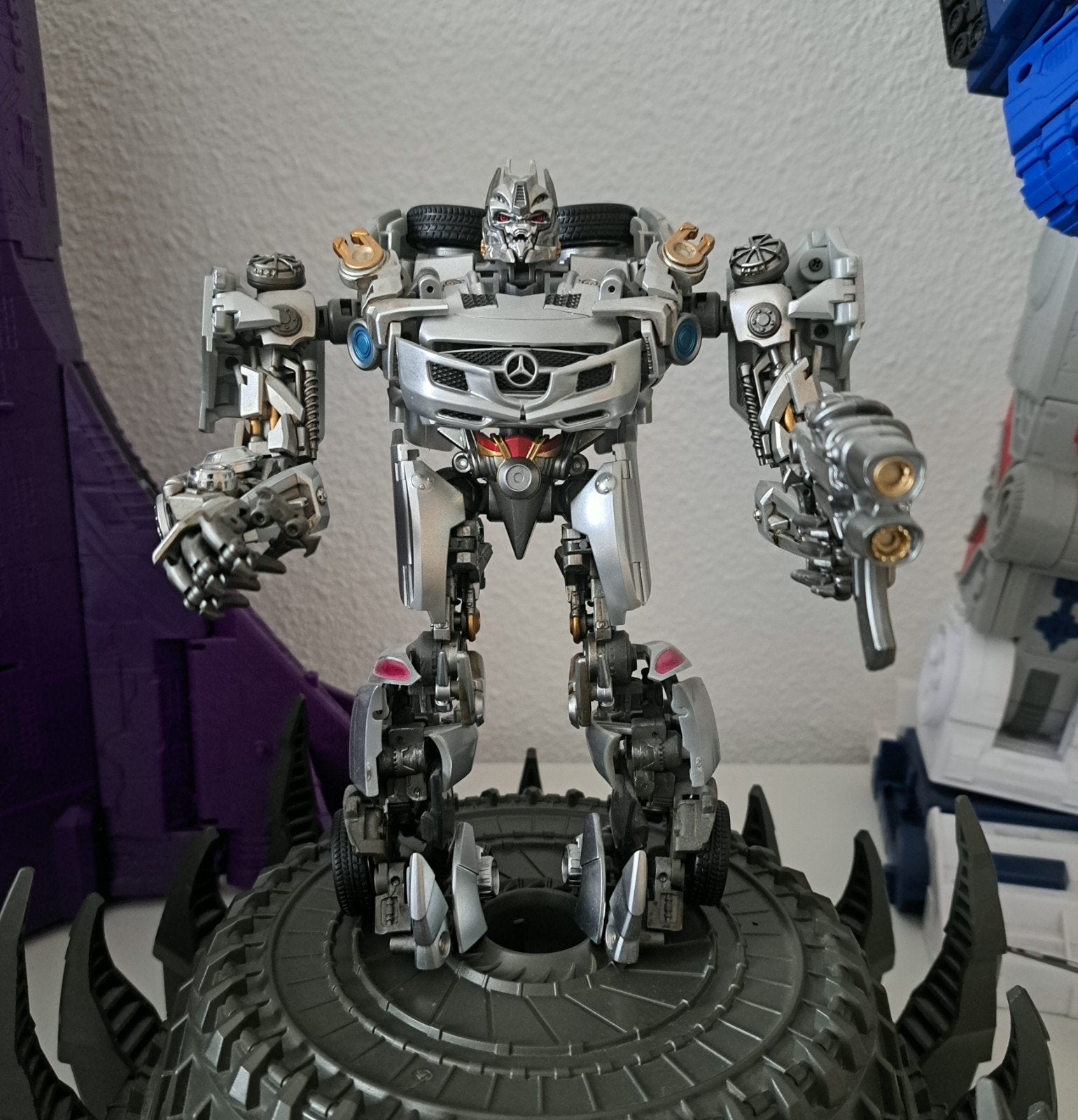 Transformers studio series Oversized Soundwave, Overige generaties, Ophalen, Zo goed als nieuw