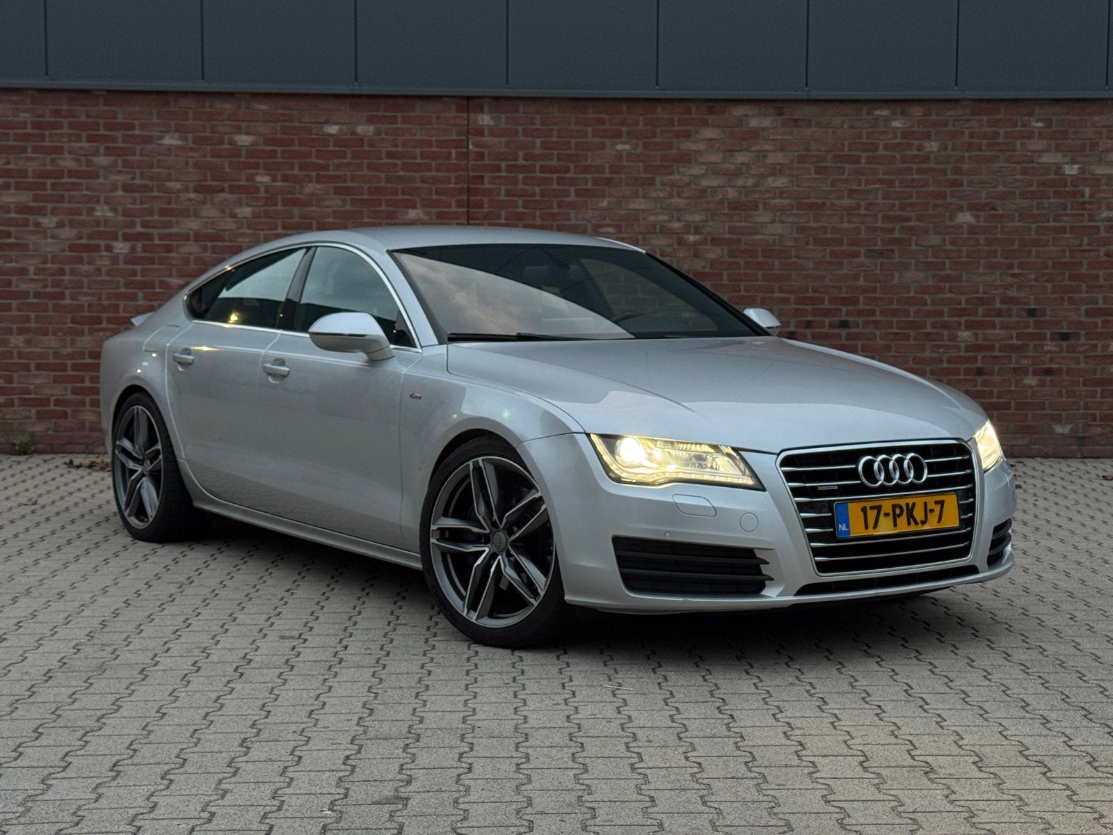 Audi A7 3.0 Tfsi Quattro Youngtimer Rivisiemotor, Auto's, Audi, Zwart, 2995 cc, 4 stoelen, 1760 kg