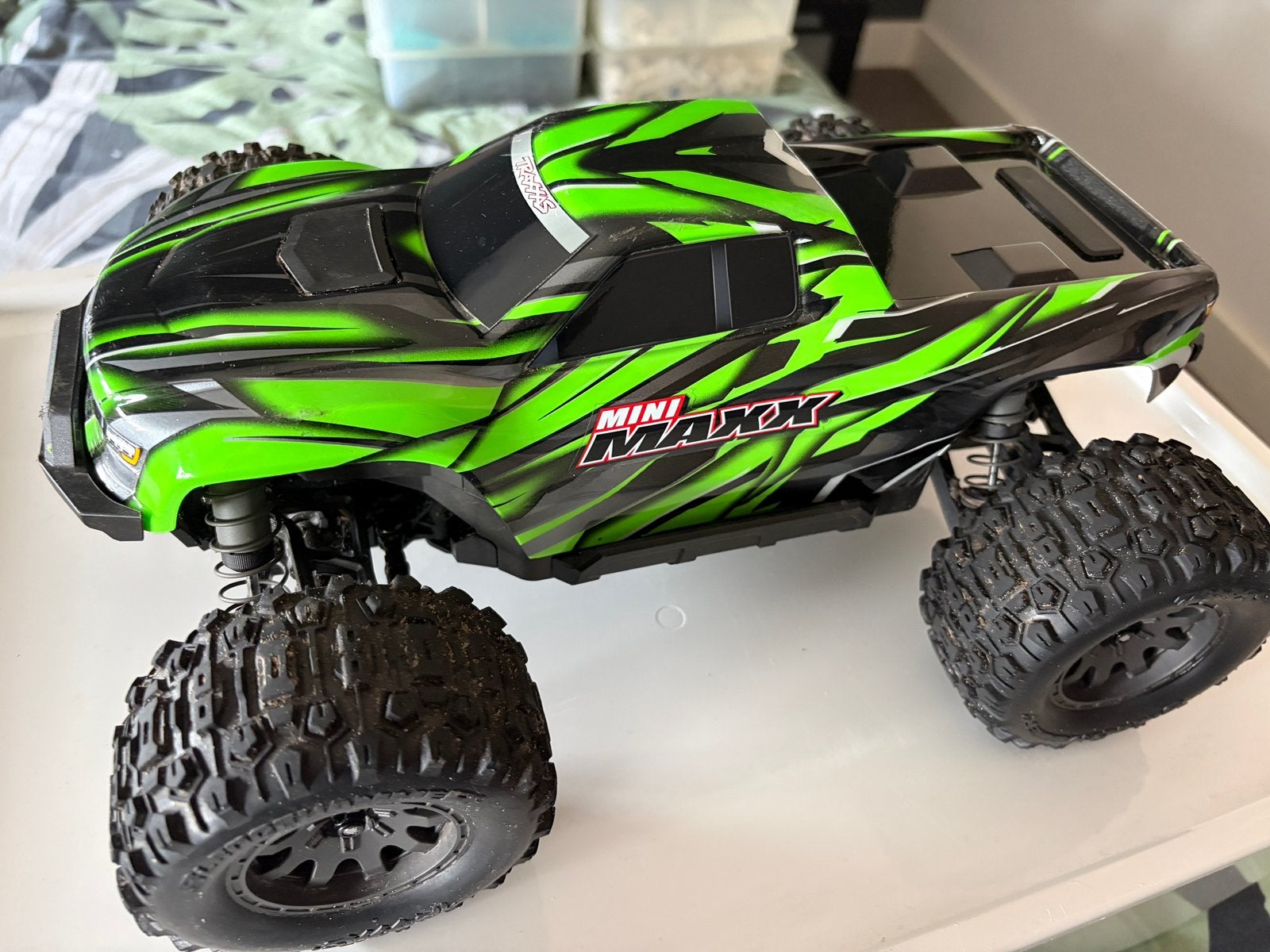 Traxxas Mini Maxx 4WD RC Truck - Zo goed als nieuw, Hobby en Vrije tijd, Modelbouw | Auto's en Voertuigen, Overige merken, Groter dan 1:32