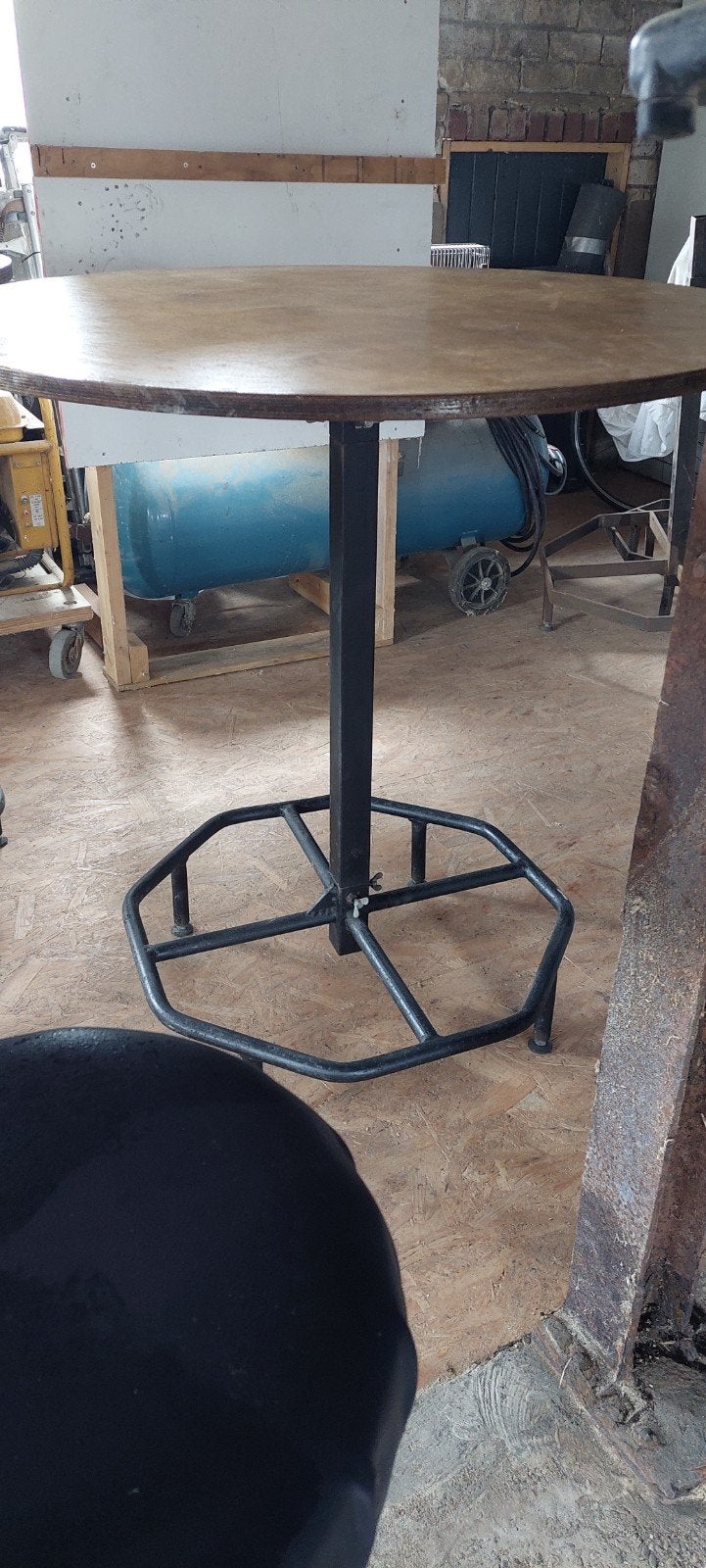 Te koop 3 hangtafels, Ophalen of Verzenden