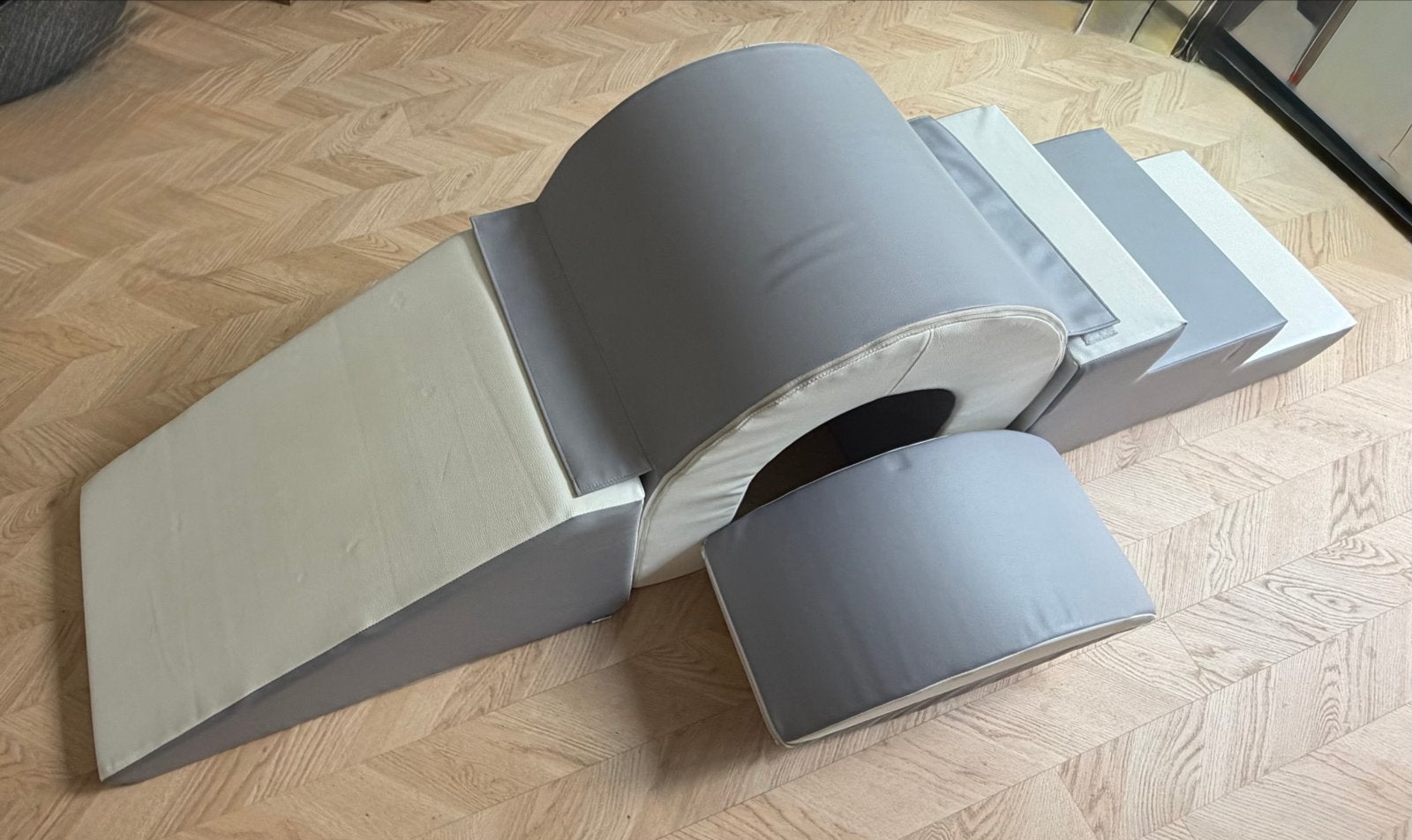 Zachte foam speelset voor baby's en peuters - Grijs/Wit, Ophalen, Zo goed als nieuw, Overige typen