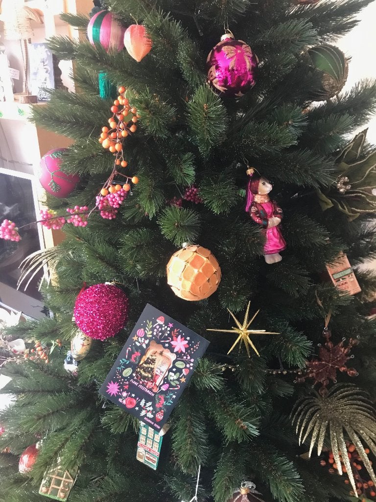 Kerstbal fuchsia felroze donkerroze glitterfranje 8 cm, Ophalen of Verzenden, Zo goed als nieuw