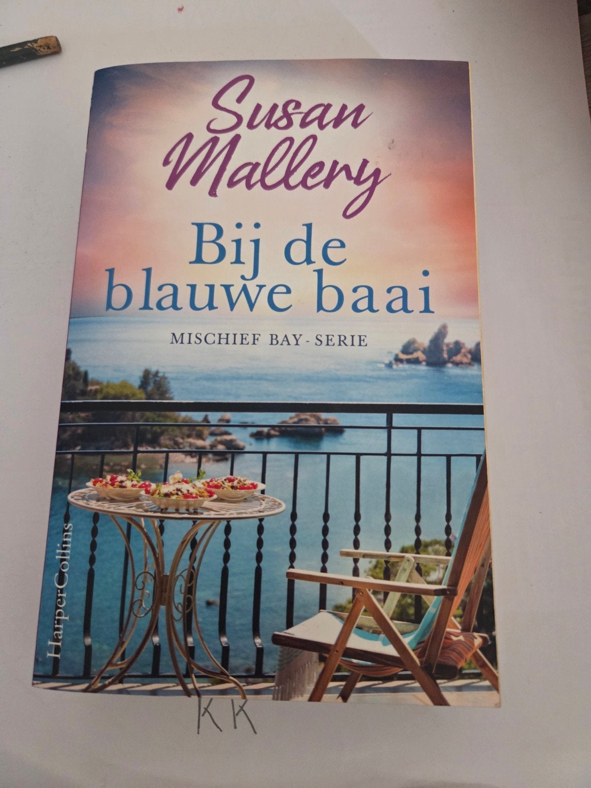 Susan Mallery - Bij de blauwe baai (Mischief Bay-serie), Ophalen of Verzenden, Gelezen, Susan Mallery, Nederland