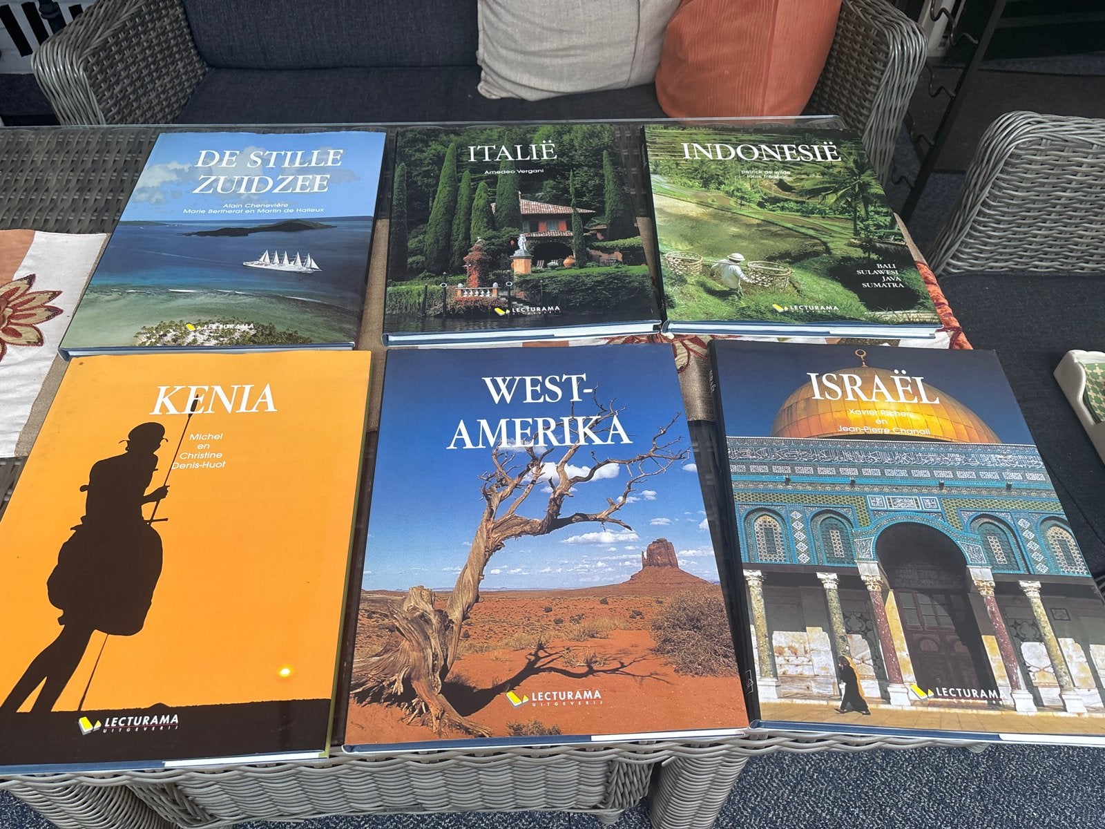 Lecturama Reisboeken: Italië, Indonesië, Kenia, West-Amerika, Boeken, Reisgidsen, Overige merken, Europa, Ophalen of Verzenden
