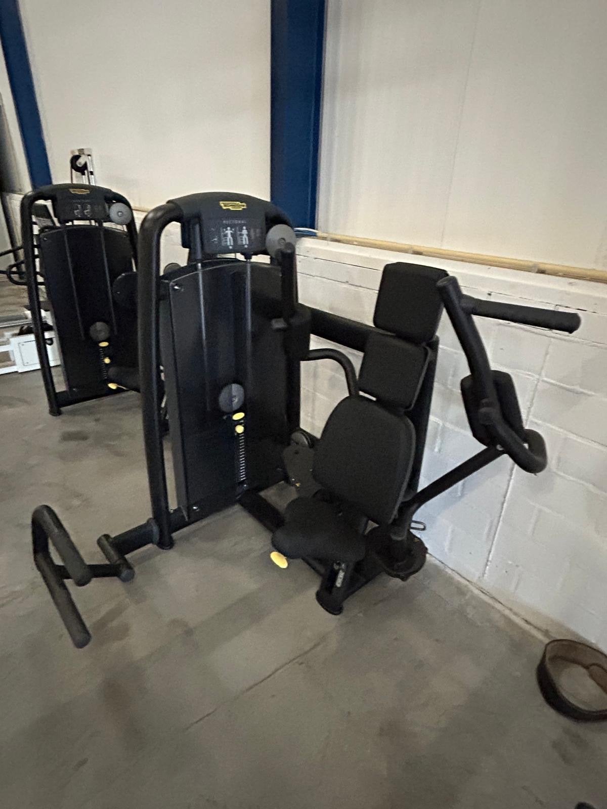 Technogym Pectoral machine in zeer goede staat, Ophalen, Krachtstation, Borst, Zo goed als nieuw