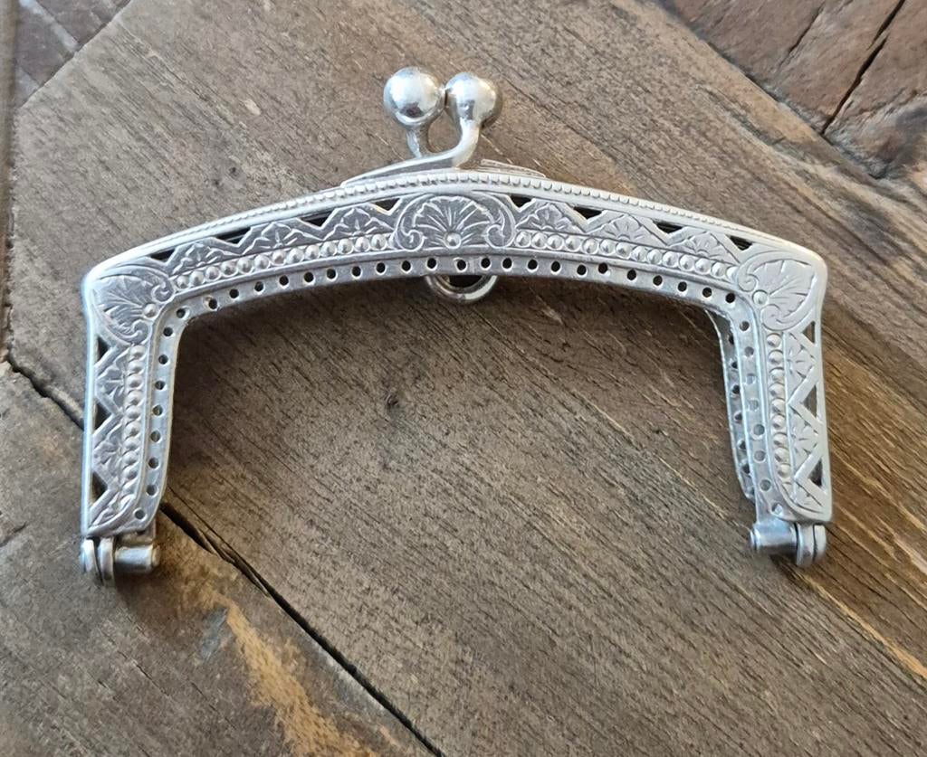 Tas/portemonnee beugel  van zilver, Antiek en Kunst, Antiek | Goud en Zilver, Ophalen of Verzenden, Zilver