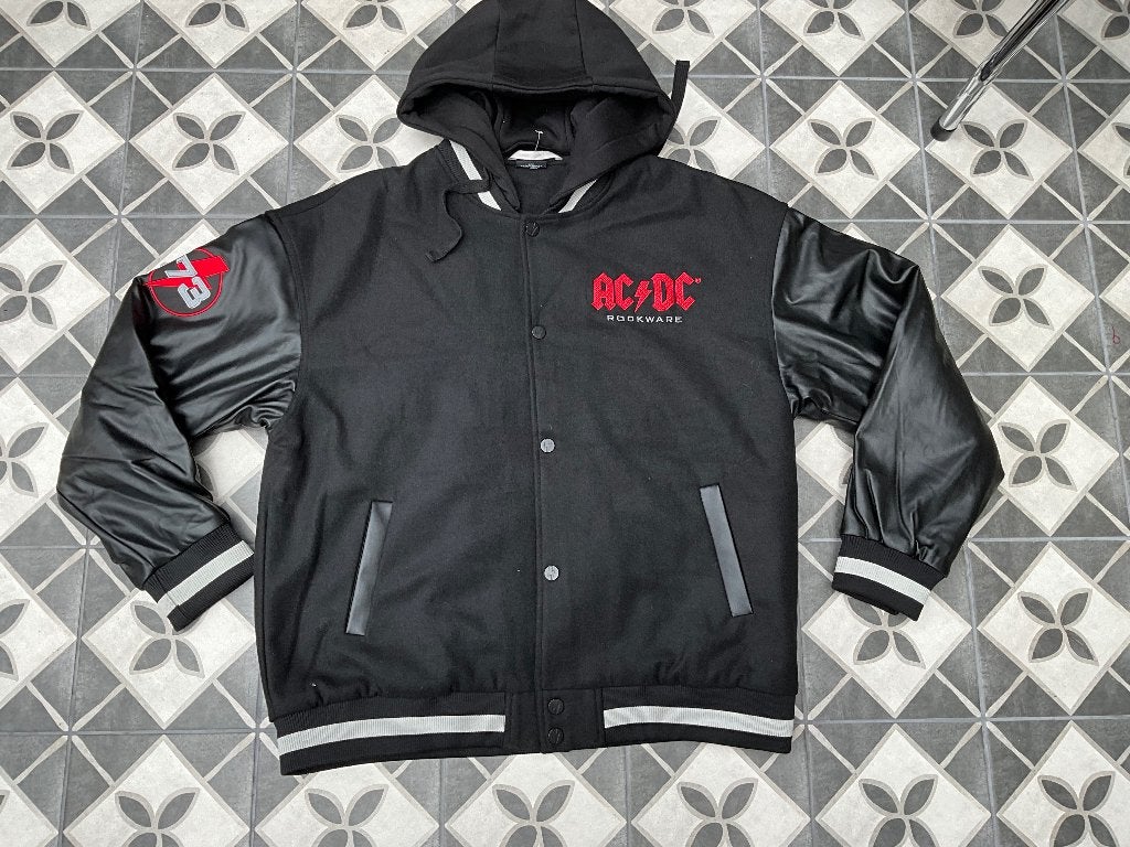 Collegejas zwart-grijs van AC/DC  maat L Nieuw zie foto, Collegejas zwart-grijs van AC/DC  maat L Nieuw zie foto, Zwart, Nieuw