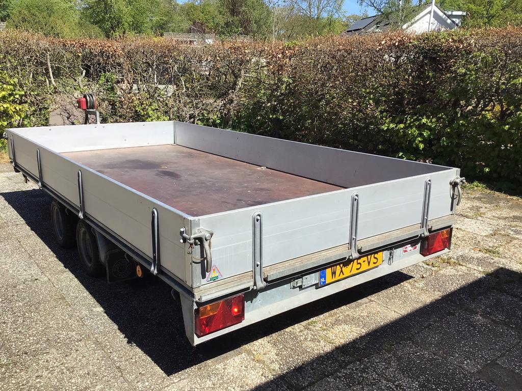 Wegens beeindiging oldtimer hobby pijnappel Multitransporter, Ophalen, Zo goed als nieuw