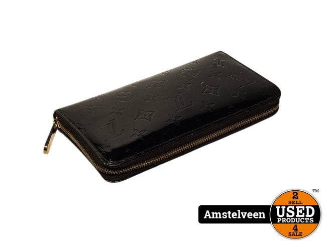 Louis Vuitton Amarante Zippy Mono Wallet 2008 | Nette Staat, Louis Vuitton, Gebruikt, Support@louisvuitton.com, 2 Rue du Pont Neuf
75001 Paris
France