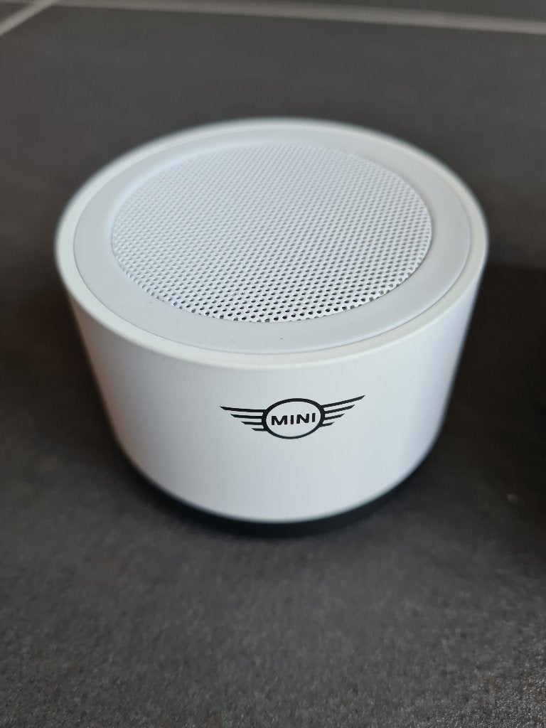NIEUW in doos, mooie automerk MINI bluetooth speaker., Overige merken, Bluetooth, Nieuw, Ophalen of Verzenden