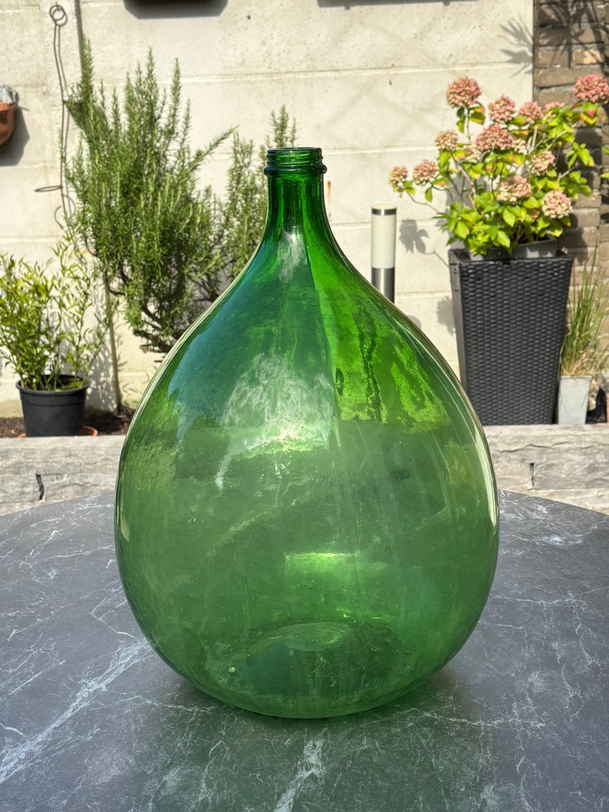 Oude wijn fles, Ophalen, Gebruikt