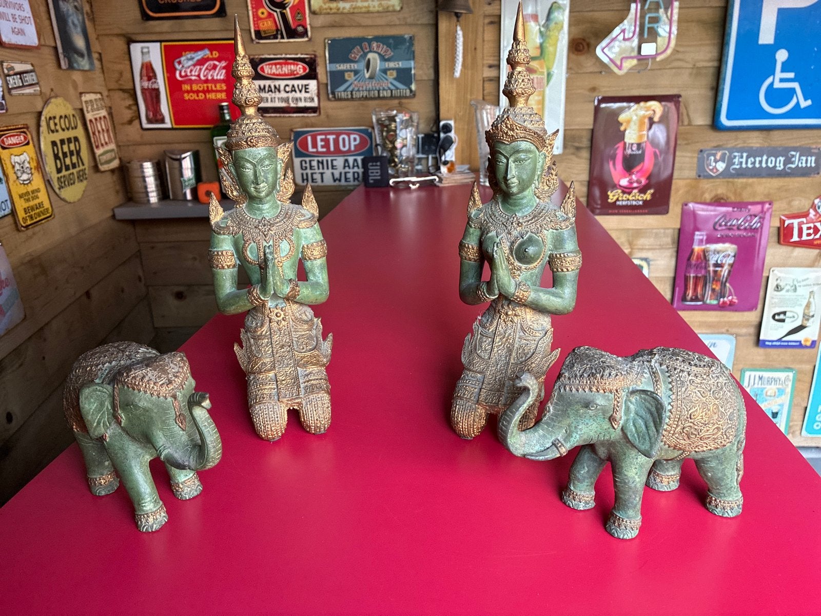 Set van 4 Thaise beelden: 2 goden en 2 olifanten, Ophalen of Verzenden, Handgemaakt, 20 - 50 cm, Beeld