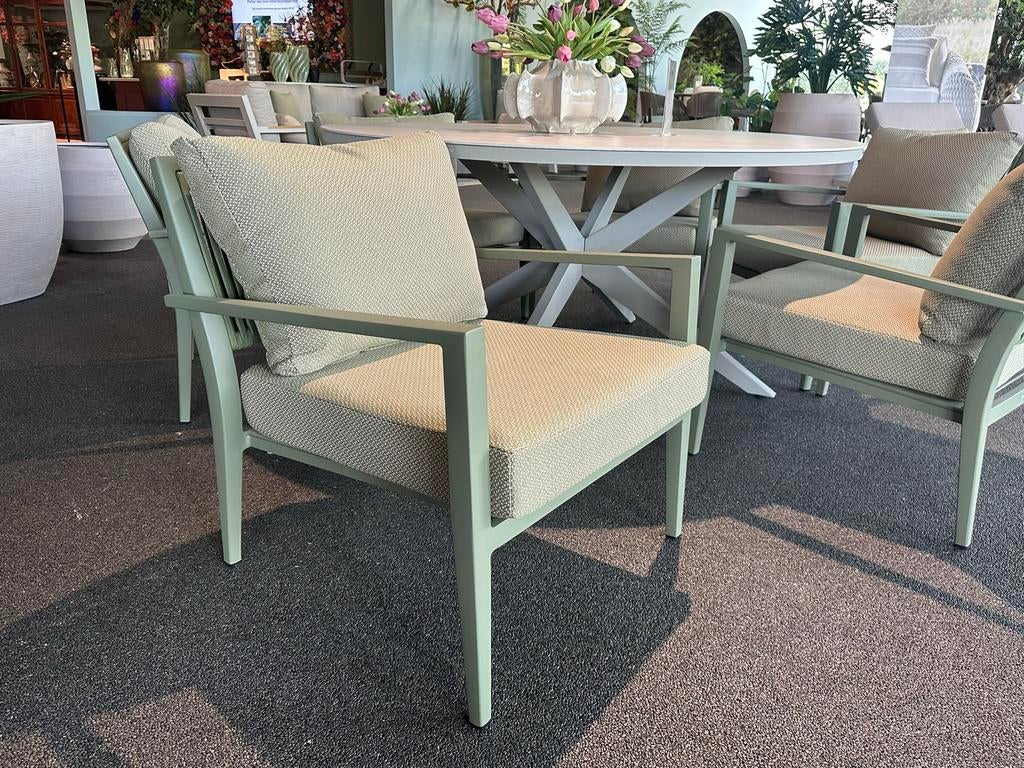 Borek Calma dining tuinset met Bossa low dining chair, Ophalen, Eettafel, Nieuw, Tuinset