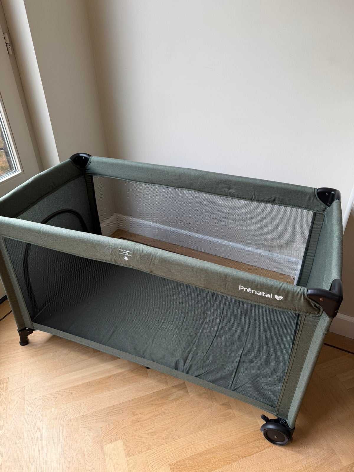 Prenatal campingbedje kampeerbed ledikant groen, Ophalen, Zo goed als nieuw, Reisbedje