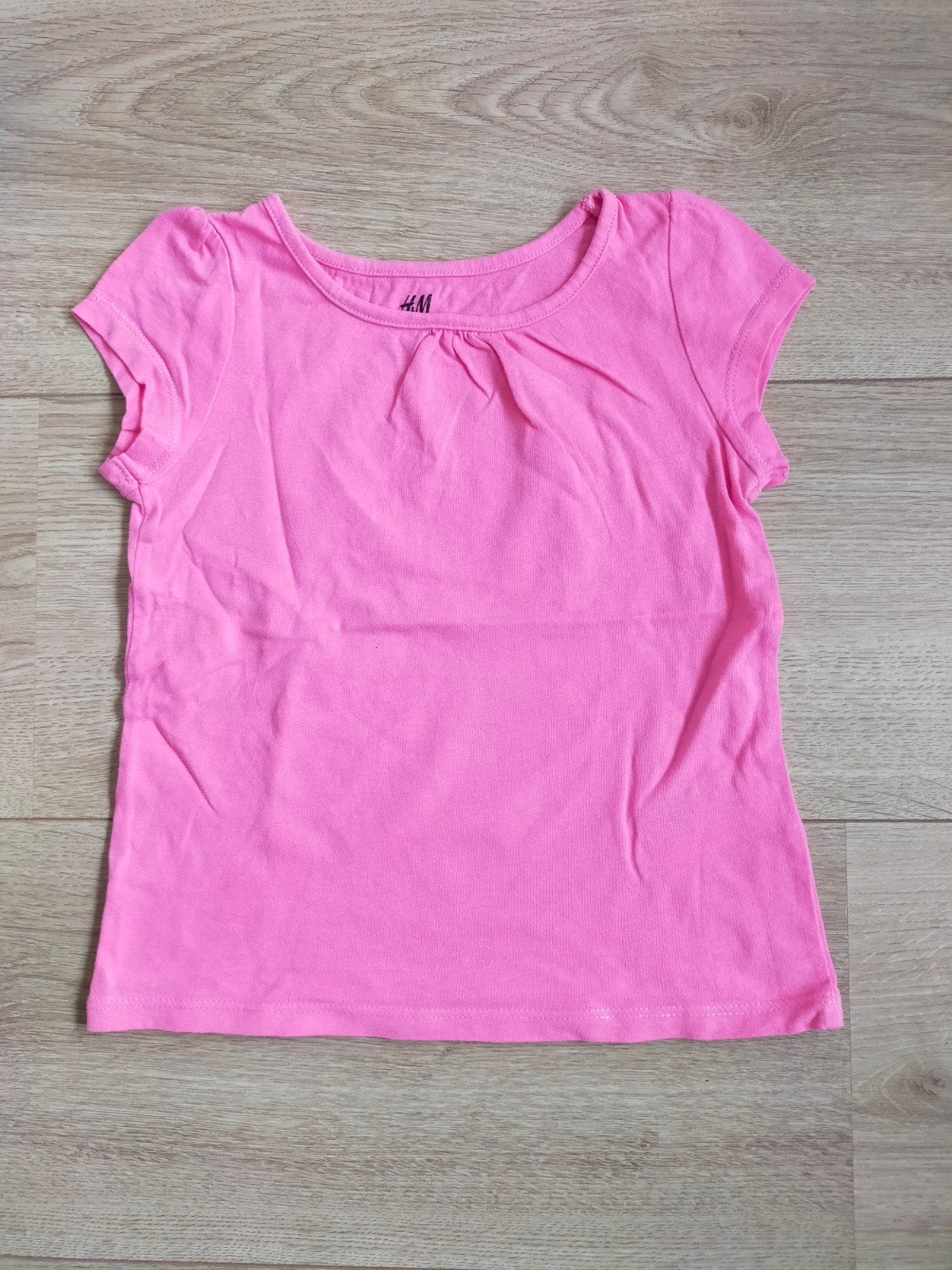 Zgan! Mooi roze basic shirt van H&M. Mt. 98/104, Kinderen en Baby's, Kinderkleding | Maat 98, Meisje, H&M, Ophalen of Verzenden