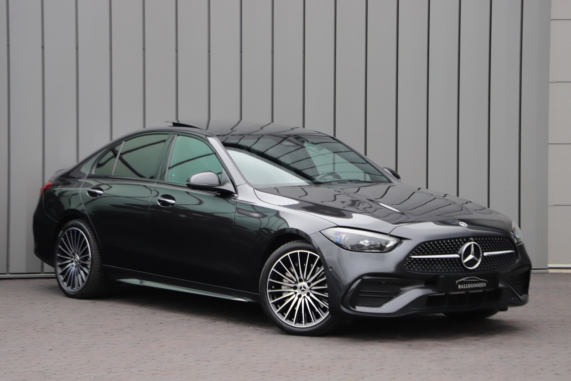 Mercedes-Benz C-Klasse 300e AMG | 313PK | Head-up | Keyless-, Auto's, Automaat, Dealer onderhouden, Achterwielaandrijving, 4 cilinders